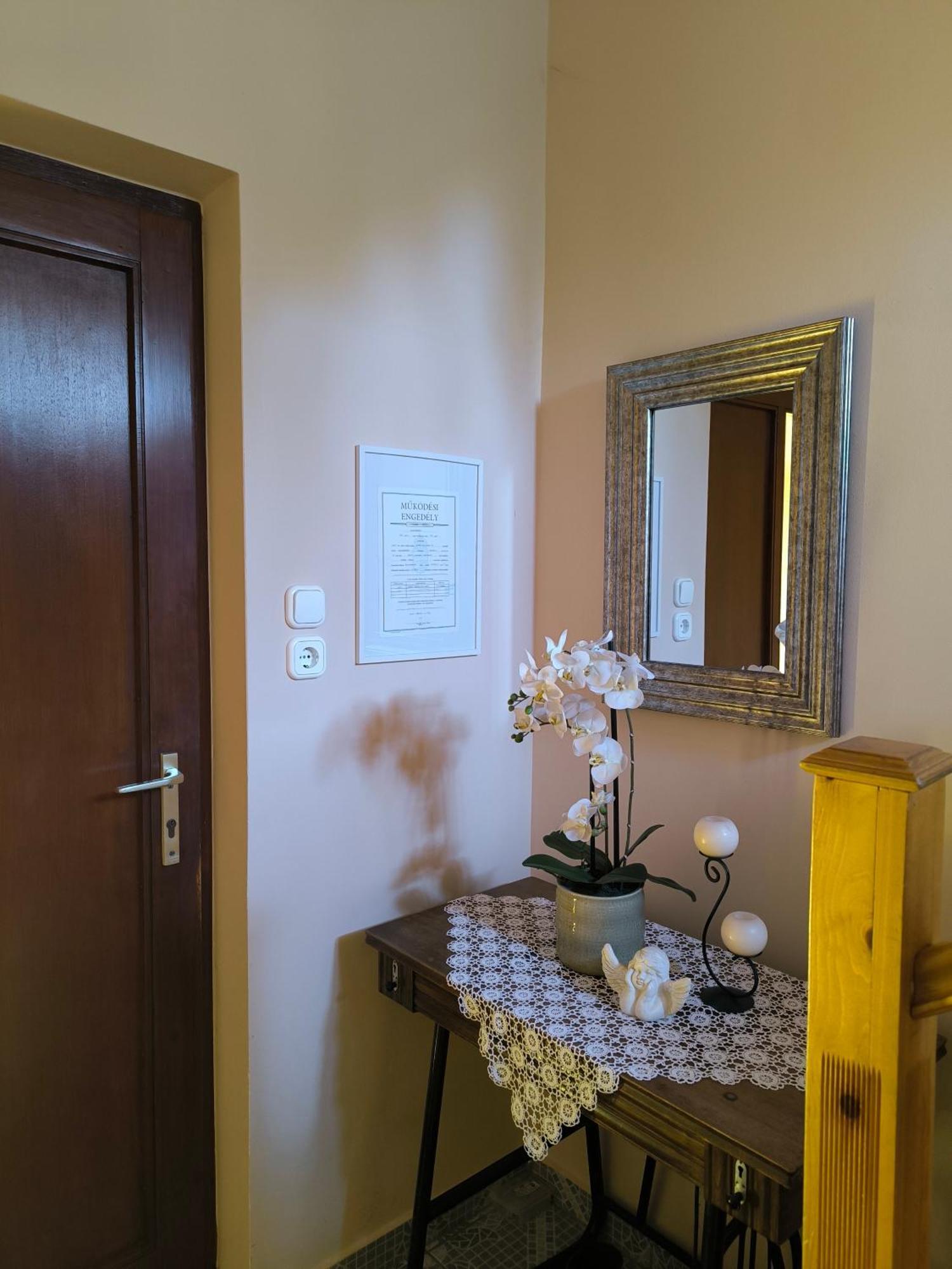 Korona Panzio Bed & Breakfast Balatonbereny Exterior photo